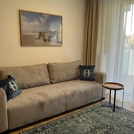 Kapitanskie Kollataja 7a *